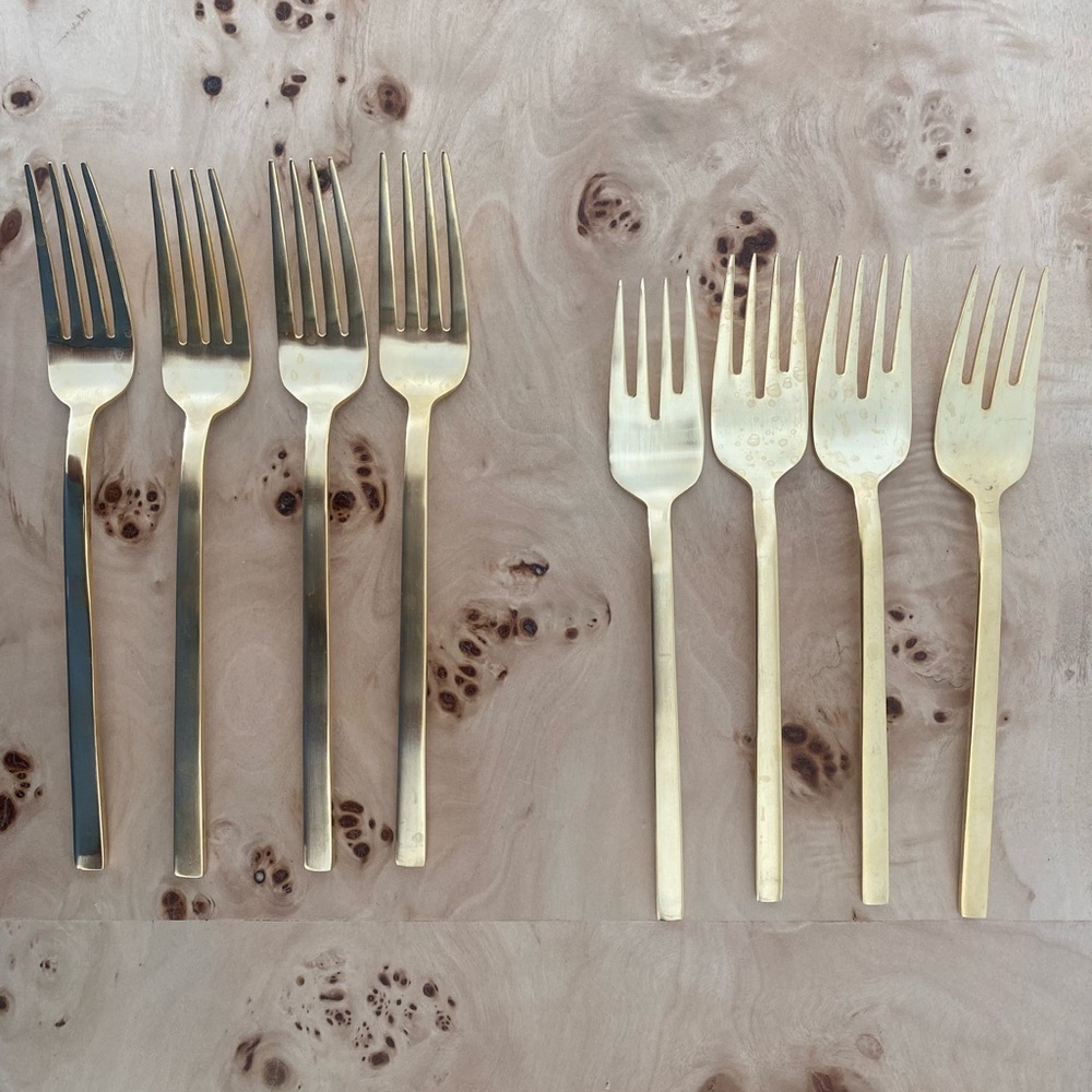 20 piece gold flatware